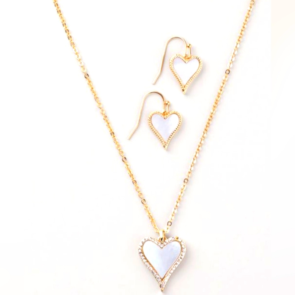 Avon Studio 1886 Lovestruck Mother Of Pearl Necklace And Earrings Set Brand New
